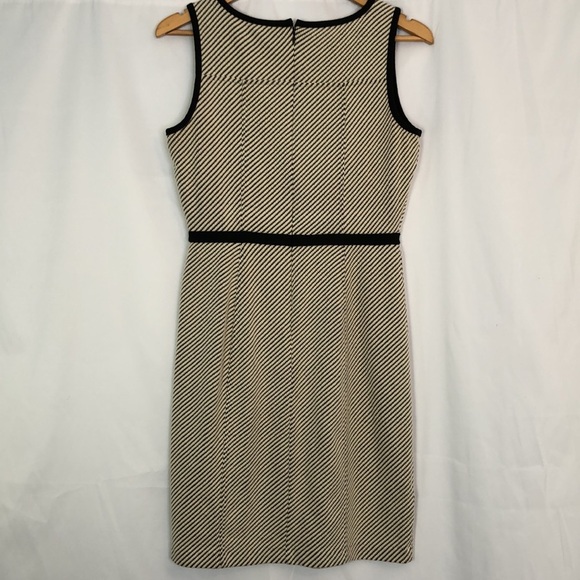 Ann Taylor Black and Cream Striped Mini Dress  Size 2 - Picture 9 of 12